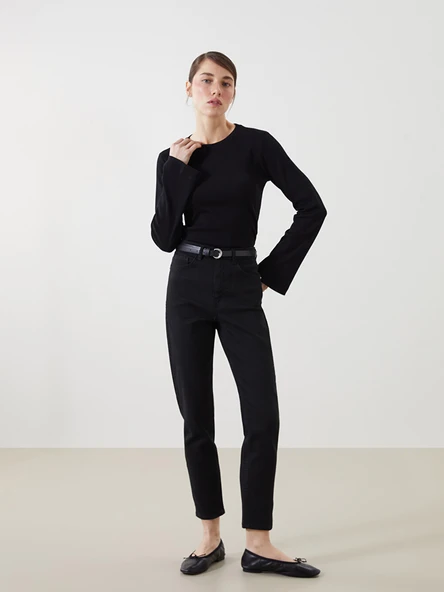 LCW Jeans Siyah Beli Kemerli Mom Fit Kadın Jean Pantolon ürün görseli 1