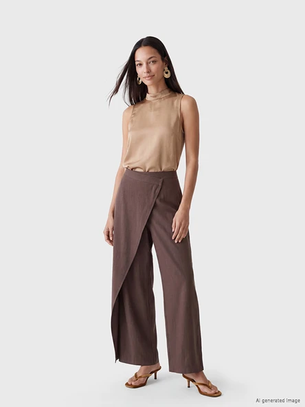 LCW Modest Kahverengi Regular Fit Kruvaze Kapamalı Kadın Pantolon ürün görseli 1