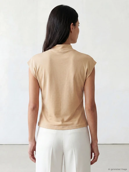 LCW Modest Bej Dik Yaka Bluz - Resim 4