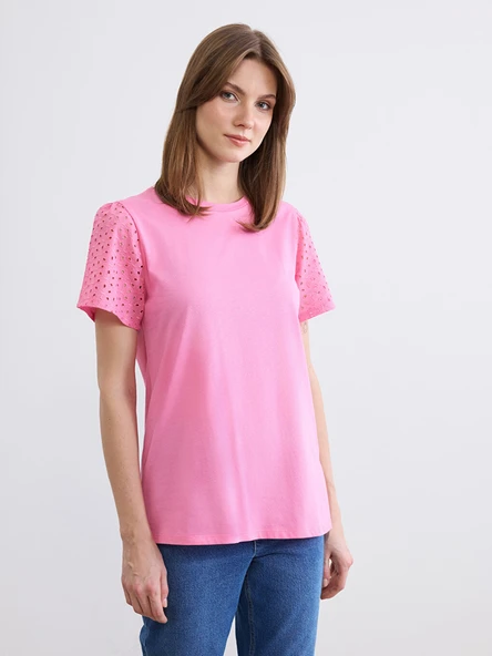 LCW Comfort Pembe Bisiklet Yaka Brode Detaylı Bluz ürün görseli 1