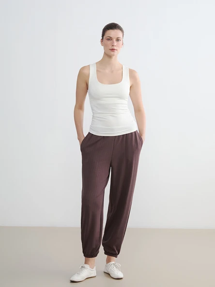 LCWAIKIKI Basic Kahverengi Beli Lastikli Çizgili Kadın Jogger Pantolon ürün görseli 1