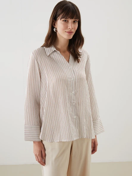 LCW Comfort Ekru Çizgili Oversize Kadın Gömlek ürün görseli 1