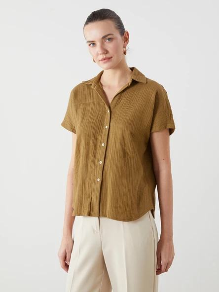 LCWAIKIKI Classic Yeşil Loose Fit Dokulu Kadın Gömlek ürün görseli 1