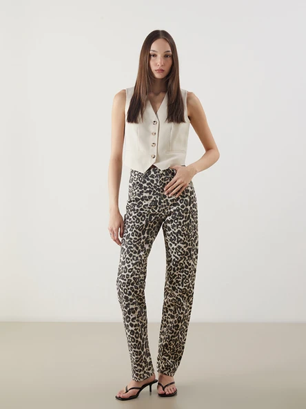 LCW Jeans Ekru Leopar Desenli Straight Fit Kadın Jean Pantolon ürün görseli 1