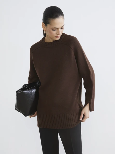 LCW Modest Kahverengi Bisiklet Yaka Oversize Kadın Triko Tunik ürün görseli 1