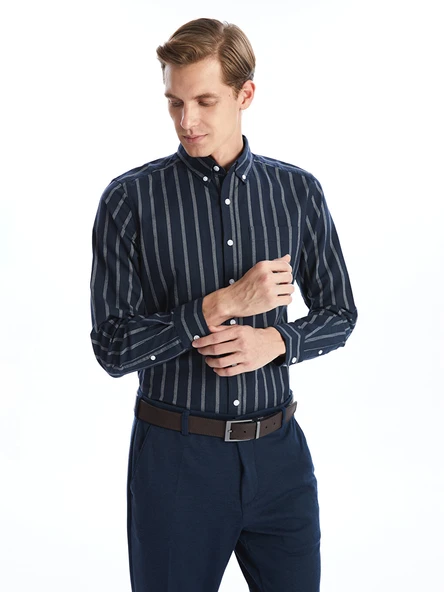 LCWAIKIKI Classic Lacivert Regular Fit Uzun Kollu Çizgili Erkek Gömlek ürün görseli 1