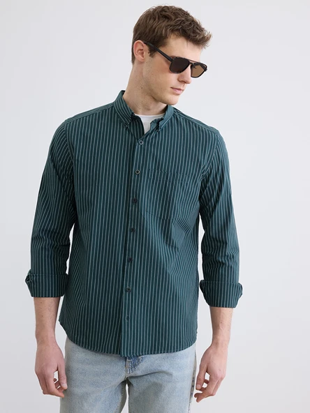 LCWAIKIKI Classic Yeşil Regular Fit Çizgili Armürlü Erkek Gömlek ürün görseli 1
