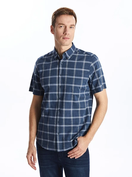 LCWAIKIKI Classic İndigo Regular Fit Kısa Kollu Ekose Poplin Erkek Gömlek ürün görseli 1