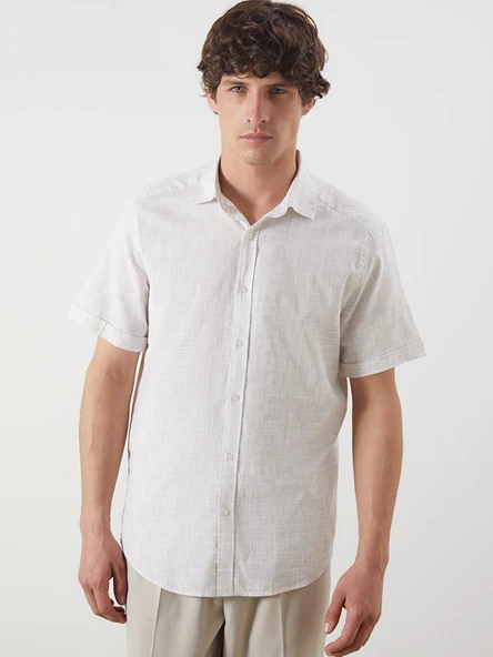 LCW Vision Bej Slim Fit Kısa Kollu Desenli Erkek Gömlek ürün görseli 1