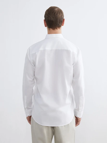 LCWAIKIKI Classic Beyaz Regular Fit Oxford Erkek Basic Gömlek - Resim 4