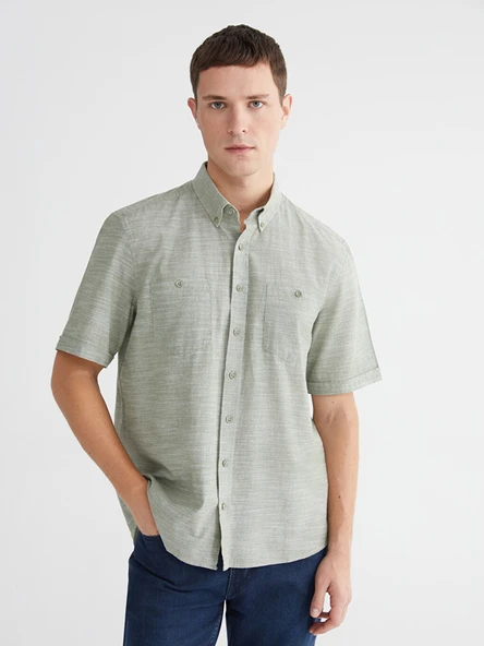LCWAIKIKI Classic Haki Regular Fit Poplin Erkek Gömlek ürün görseli 1