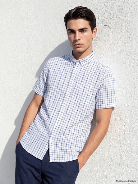 LCWAIKIKI Classic Beyaz Regular Fit Ekose Erkek Gömlek ürün görseli 1