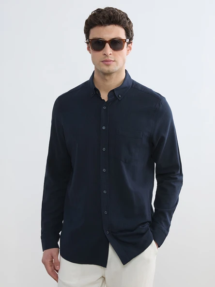LCWAIKIKI Classic Lacivert Regular Fit Keten Karışımlı Erkek Gömlek ürün görseli 1