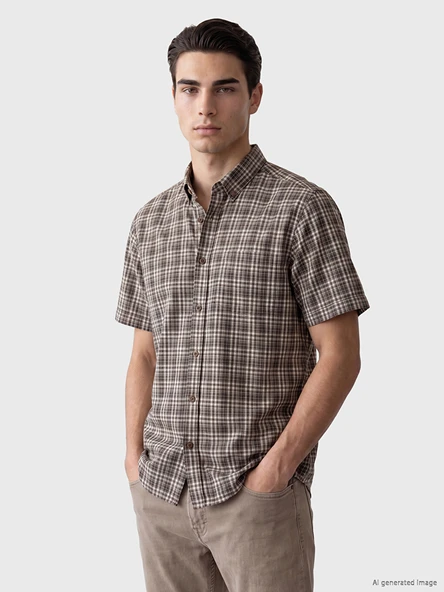 LCWAIKIKI Classic Kahverengi Regular Fit Ekose Poplin Erkek Gömlek ürün görseli 1
