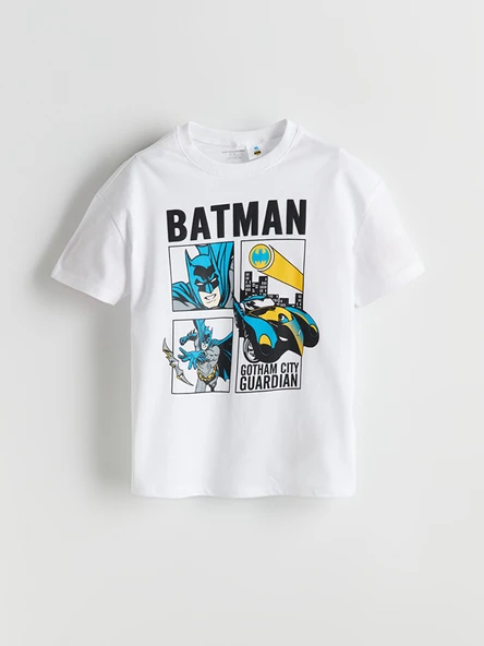 LCW Kids Beyaz Bisiklet Yaka Batman Baskılı Erkek Çocuk Tişört ürün görseli 1