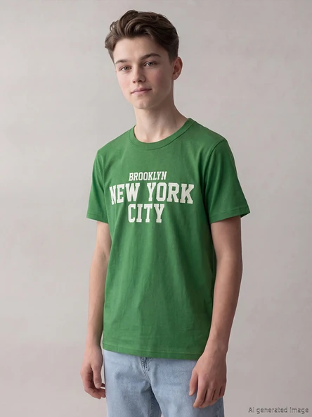 LCW Kids Yeşil Bisiklet Yaka New York Baskılı Erkek Çocuk Tişört ürün görseli 1