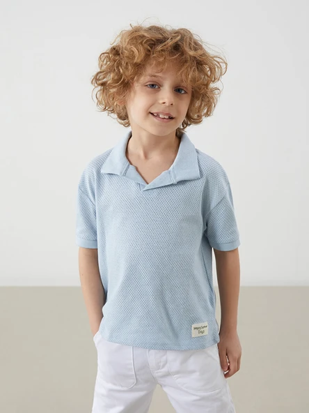 LCW Kids Mavi Resort Yaka Penye Erkek Çocuk Tişört ürün görseli 1