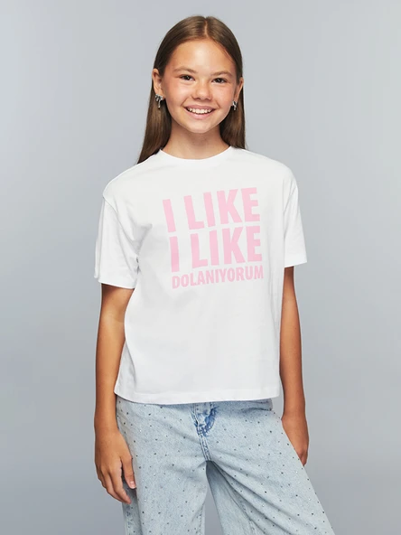 LCW Kids Beyaz Bisiklet Yaka Slogan Baskılı Kız Çocuk Tişört ürün görseli 1