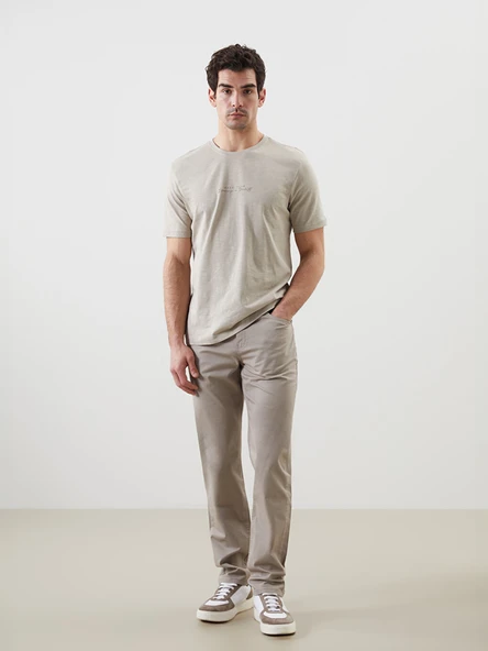 LCWAIKIKI Classic Bej Dar Kalıp Gabardin Erkek Chino Pantolon ürün görseli 1