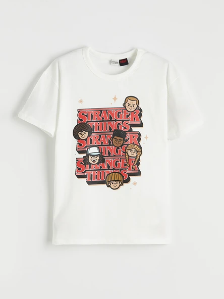 LCW Kids Ekru Bisiklet Yaka Stranger Things Baskılı Erkek Çocuk Tişört ürün görseli 1