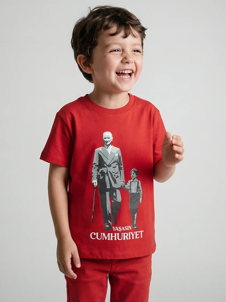 LCW Kids Kırmızı Atatürk Baskılı Erkek Çocuk Tişört ürün görseli 1