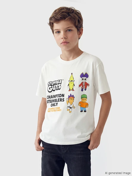 LCW Kids Beyaz Bisiklet Yaka Stumble Guys Baskılı Erkek Çocuk Tişört ürün görseli 1