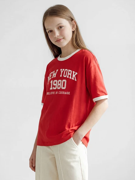 LCW Kids Kırmızı Bisiklet Yaka New York Baskılı Kız Çocuk Tişört ürün görseli 1