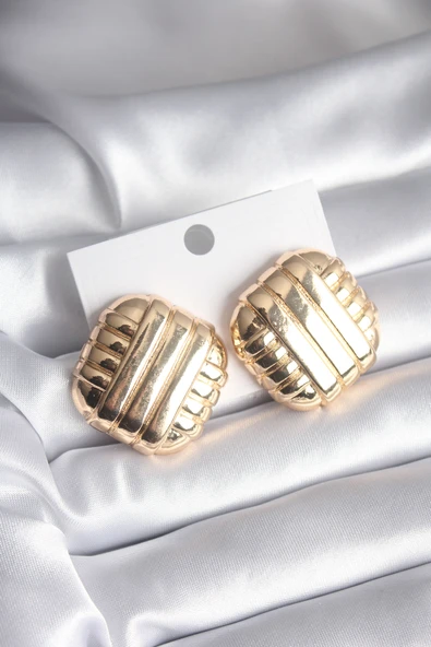 Pirinç Gold Renk İşleme Detay Kadın Küpe ürün görseli 1