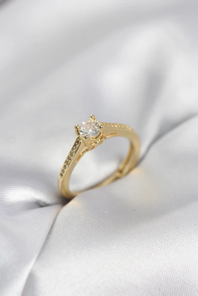 Tek Taş Gold Renk Zirkon Taşlı Model Kadın Yüzük ürün görseli 1