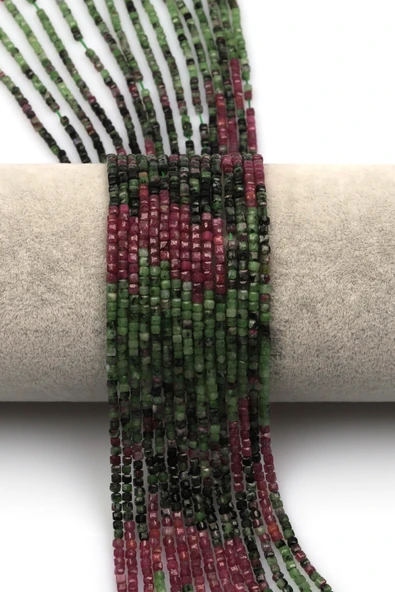 Anyolit ( Ruby Zoisite ) Doğal Taş Dizi 2 mm Fasetli Küp Kesim - DZ-1299 ürün görseli 1