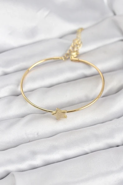 Yıldız Model Gold Renk Kadın Bileklik ürün görseli 1