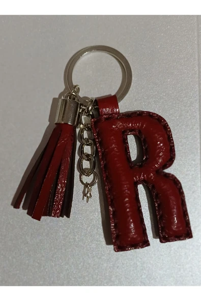 Durush Collection Gerçek Deri Kırmızı Rugan "R" Harfi Anahtarlık ürün görseli 1