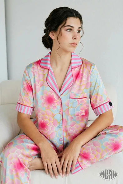 Psychedelic Flora Kadın Saten Pijama Takımı Büyük Çiçek Desenli Kısa Kollu Neon ürün görseli 1