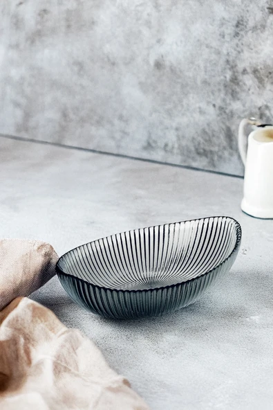 Fhilli Lille - Derin Oval Cam Kase 20 cm ürün görseli 1