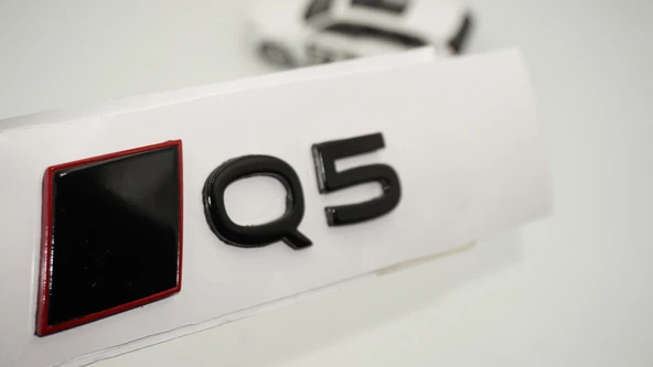 DK Tuning Q5 2025+ Bagaj Siyah Yazı Logo Arma Audi İle Uyumlu ürün görseli 1