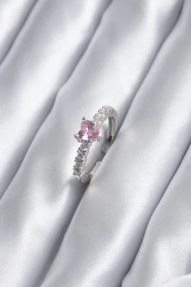 Gümüş Renk Zirkon Taşlı Pembe Kristal Kalp Model Kadın Yüzük ürün görseli 1