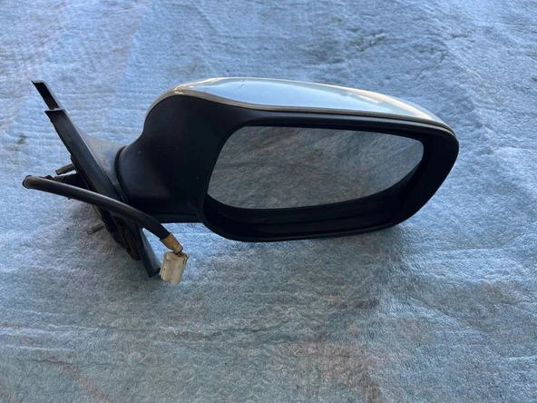 Toyota Yaris 2006-2011 Dış Dikiz Aynası Elektrikli Isıtmalı Sağ (Oem No: 87910-0D260) ürün görseli 1