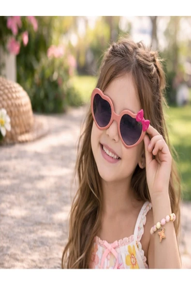 Optic Master Çocuk Güneş Gözlüğü Fiyonk Detaylı Kalpli Model 5234 Pudra Pembe ürün görseli 1