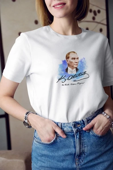 Kadın Kısa Kol Yazlık Tişört Bisiklet Yaka ATATÜRK Baskılı T-Shirt - Beyaz ürün görseli 1