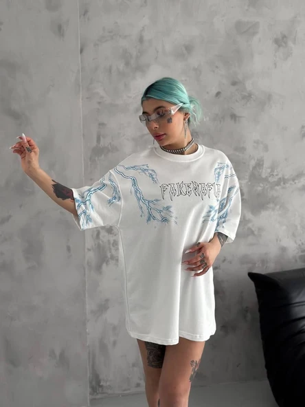 Kadın Tişort Bisiklet Yaka Yıldırım Şimşek Baskılı Kısa kol T-Shirt - Beyaz ürün görseli 1
