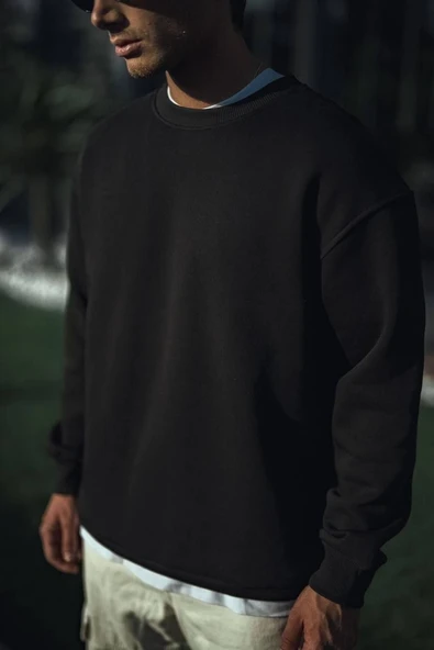 Erkek pamuklu Bisiklet Yaka 3 İplik Basic SweatShirt - Siyah ürün görseli 1