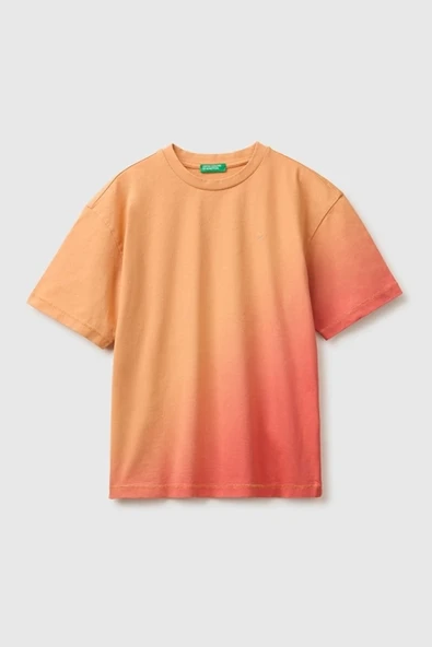United Colors of Benetton Erkek Çocuk Kırmızı Mix Arkası Baskı Detaylı Bisiklet Yaka T-Shirt 6-14 Yaş ürün görseli 1