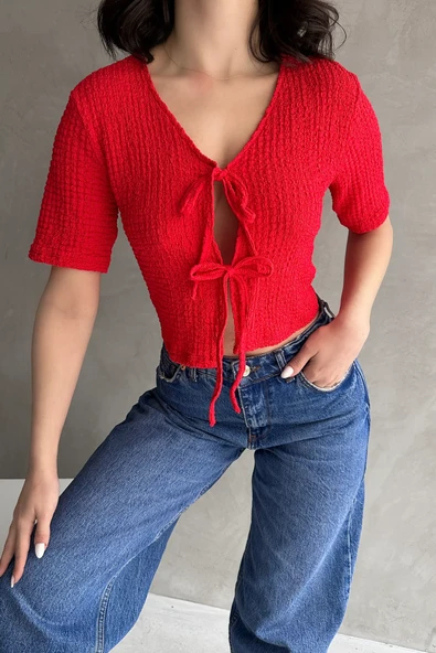 V Yaka Önü Bağlamalı Gofre Crop Bluz ürün görseli 1