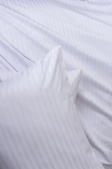 Çift Kişilik Premium Otel Pamuk Saten Çizgili Nevresim Takımı Beyaz ürün görseli 1