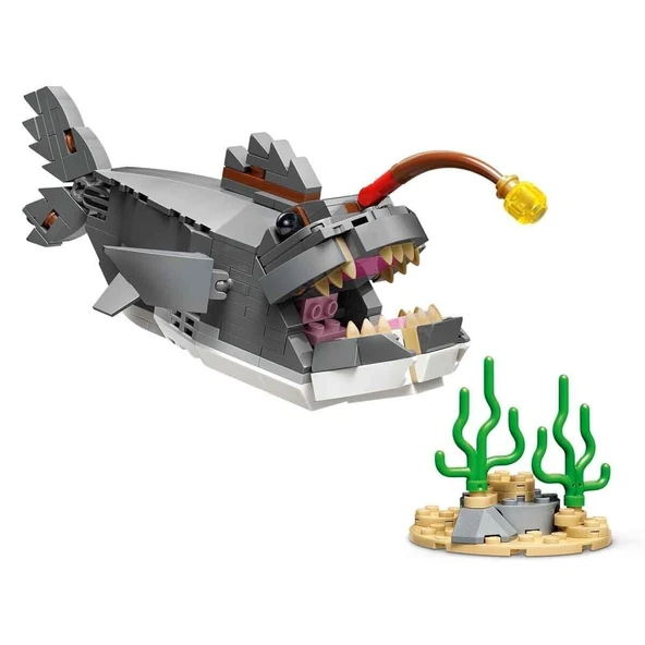 31381 Lego Creator 3in1 Acımasız Köpek Balığı ile Hazine Sandığı 379 parça +8yaş ürün görseli 1