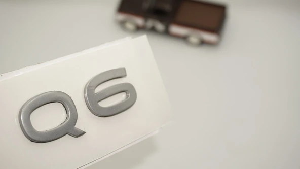 DK Tuning Q6 2025+ Bagaj Gümüş Yazı Logo Arma Audi İle Uyumlu ürün görseli 1