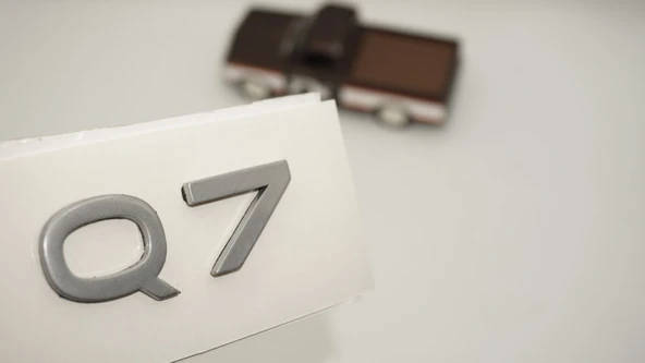 DK Tuning Q7 2025+ Bagaj Gümüş Yazı Logo Arma Audi İle Uyumlu ürün görseli 1