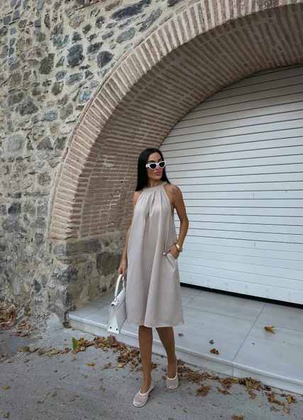 Halter Yaka Dokuma Midi Elbise ürün görseli 1