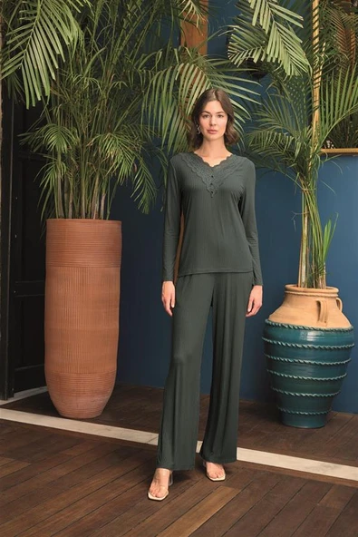 Arias Closet Uzun Kollu Önü Düğmeli V Yaka Pijama Takımı ürün görseli 1