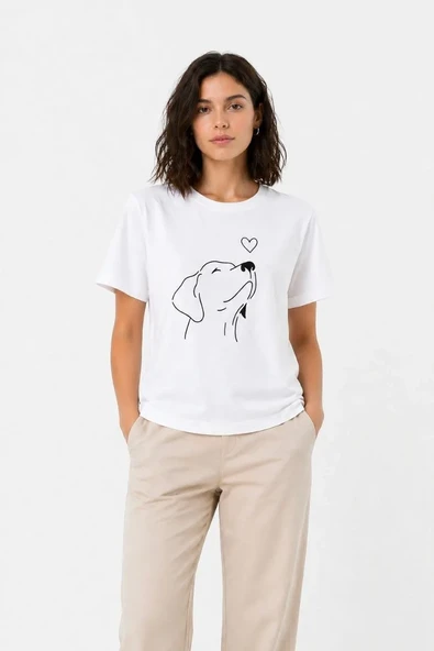 Kadın Köpek Figürlü Minimal Baskılı Tişört Kısa Kol Yazlık T-shirt - Beyaz ürün görseli 1